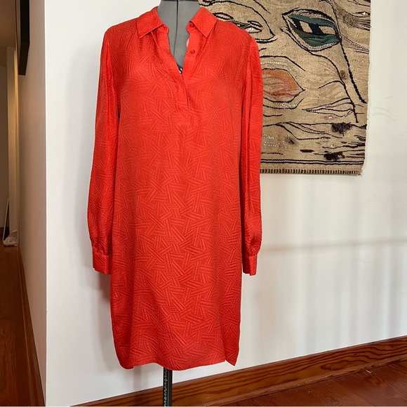 DVF tomato red silk texture shirt dress with self tie great condition! - Picture 3 of 8